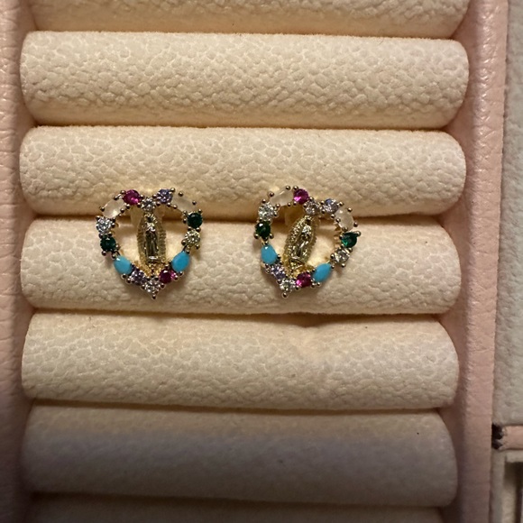 New pair of earrings - Picture 1 of 1